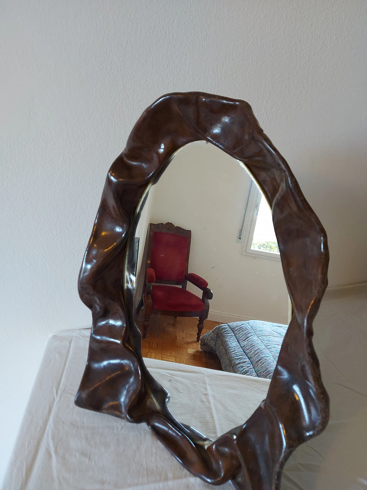 Specchio da tavolo in cuoio, anni '60 4