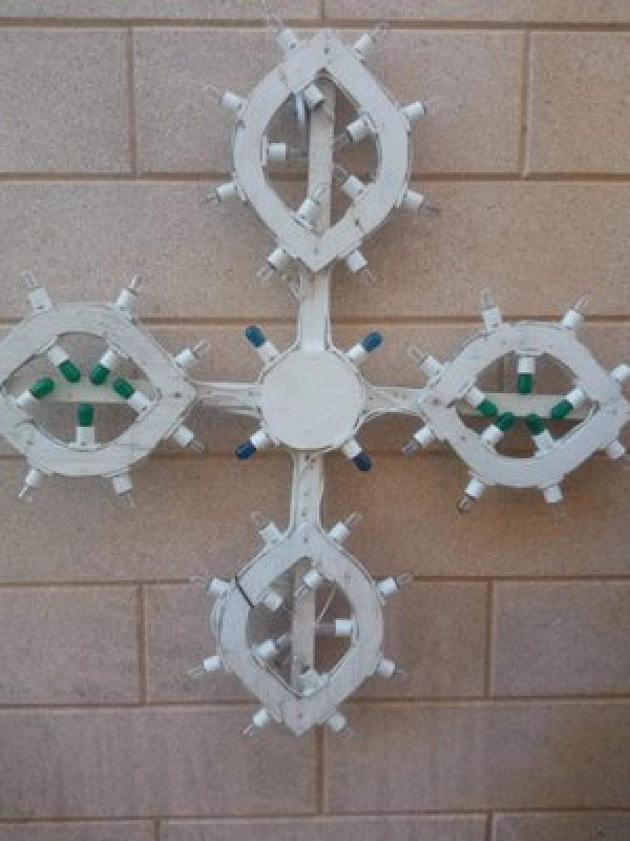 Insegna luminosa a croce, anni '70 6