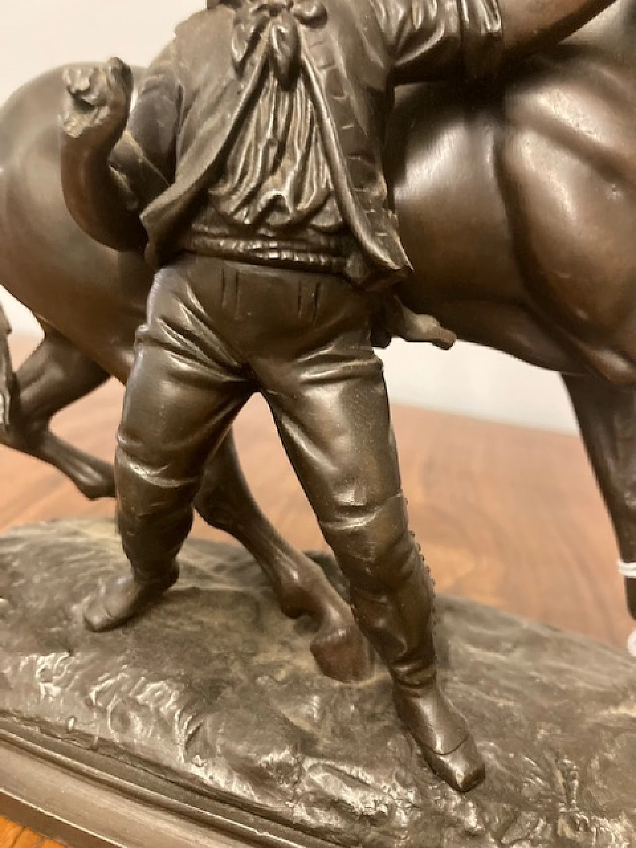 Scultura di cavallo e uomo in antimonio, fine '800 4