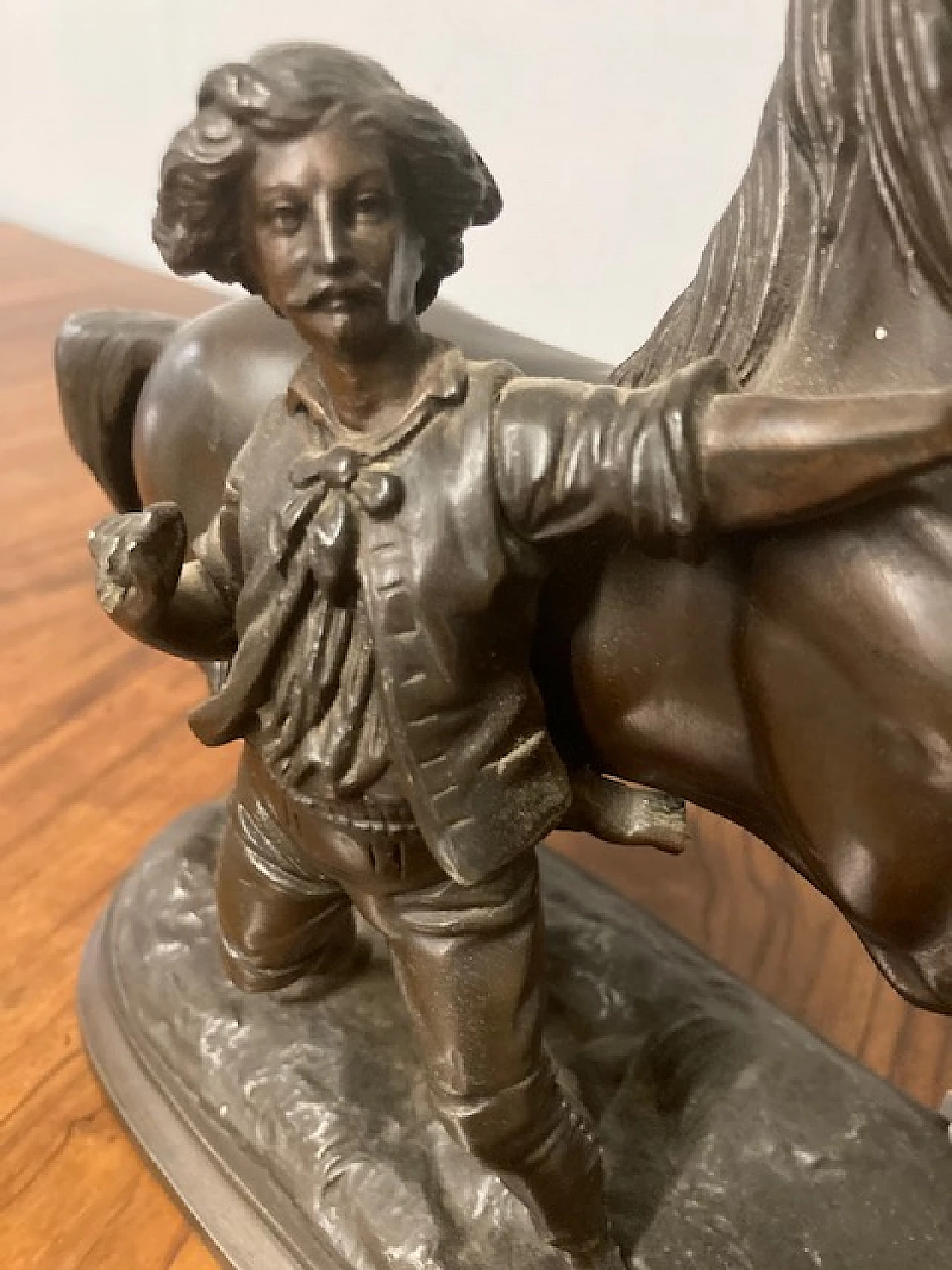 Scultura di cavallo e uomo in antimonio, fine '800 10