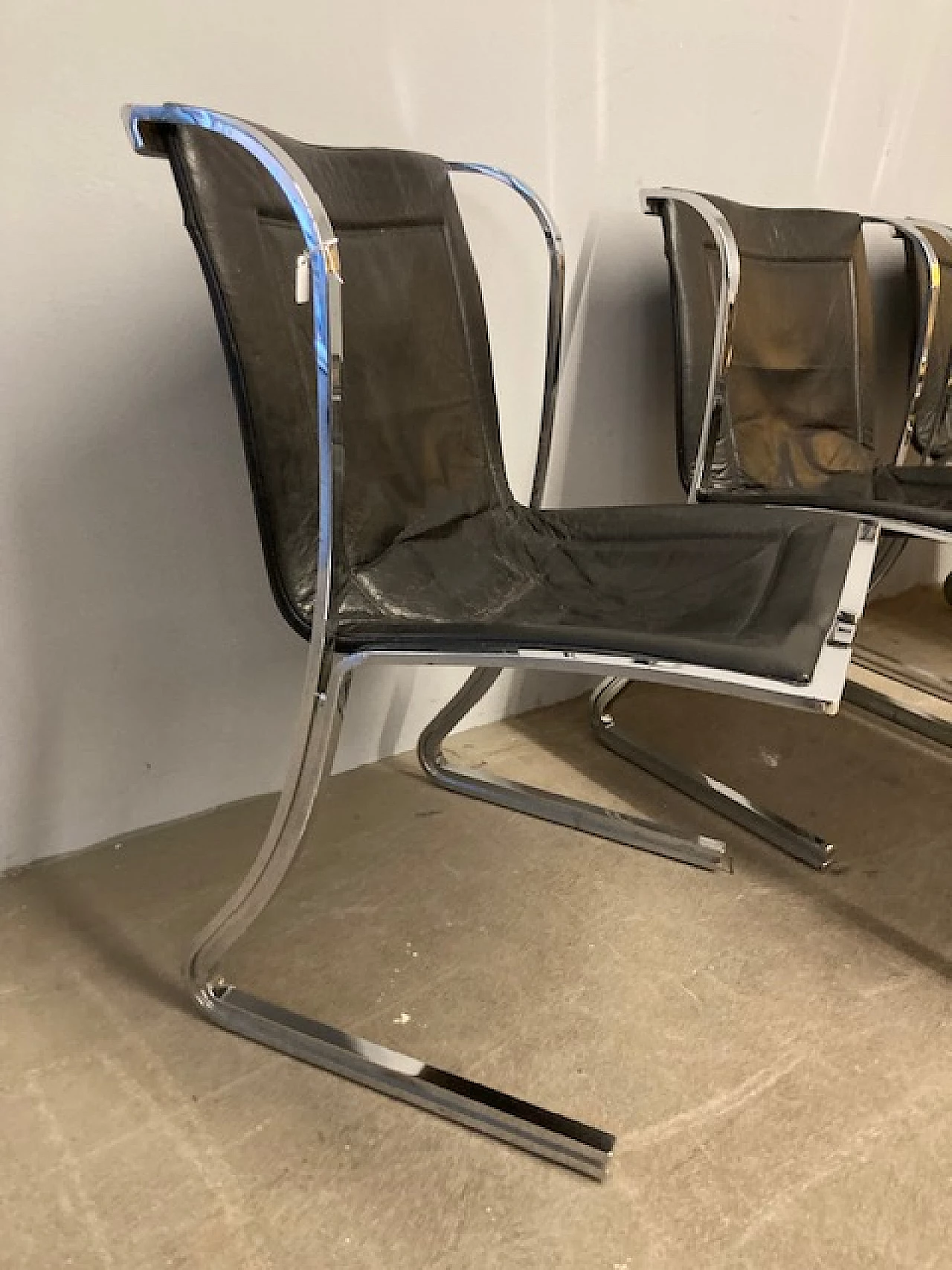 6 Chromed metal and leather chairs by Fumagalli, 1970s 6