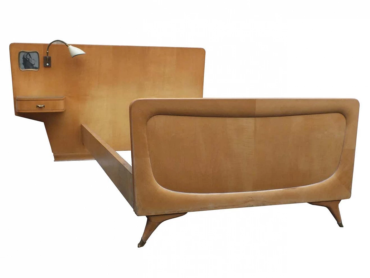 Double bed by Osvaldo Borsani with lamp by Gino Sarfatti for Arteluce, 1950s 2