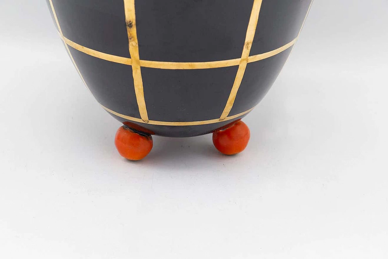 Vaso in ceramica di Deruta con tre piedi sferici, anni '70 3