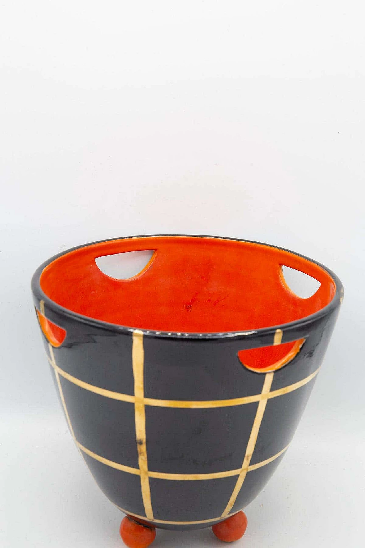 Vaso in ceramica di Deruta con tre piedi sferici, anni '70 4