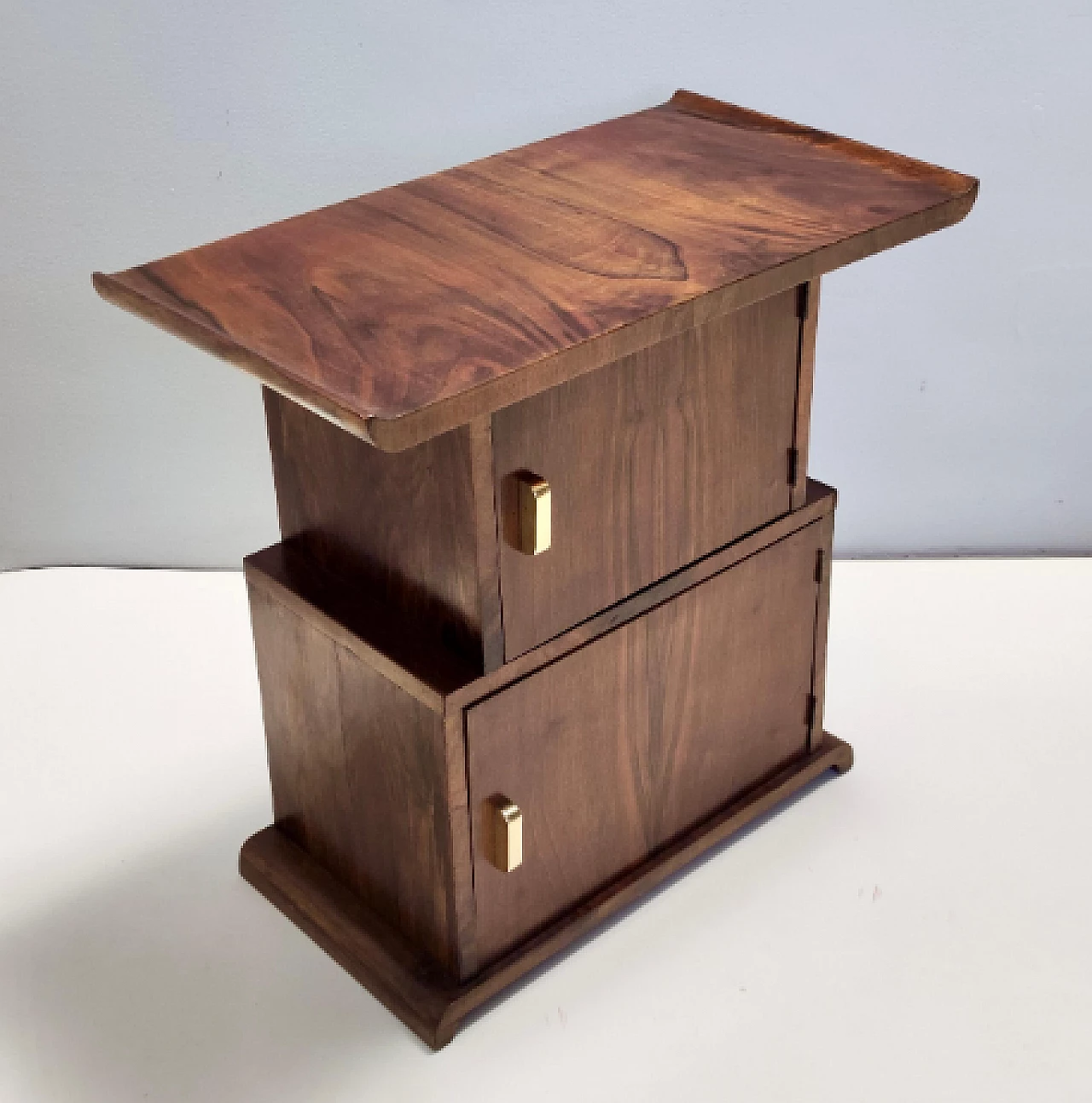 Black walnut sideboard in the style of Emilio Lancia, 1930s 8