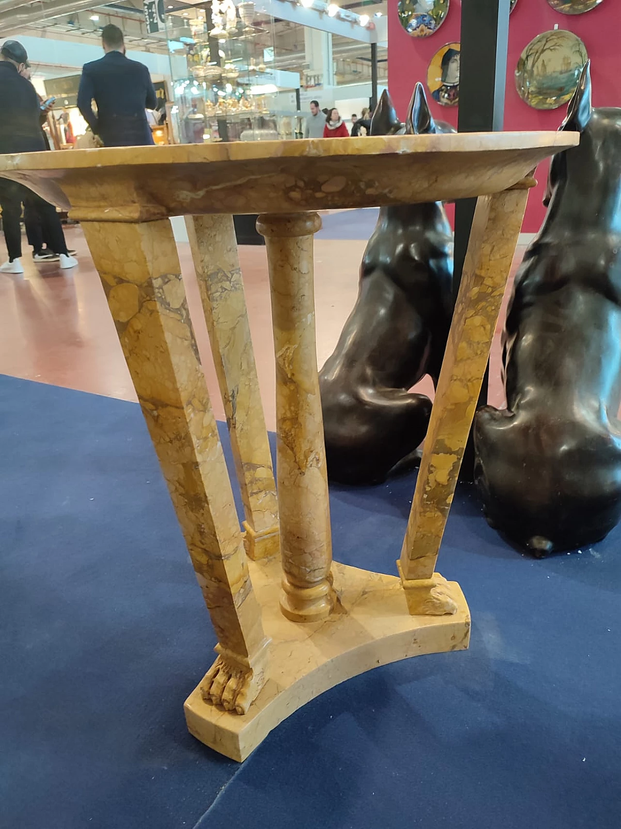 Tripode veneziano in marmo giallo, fine '800 1