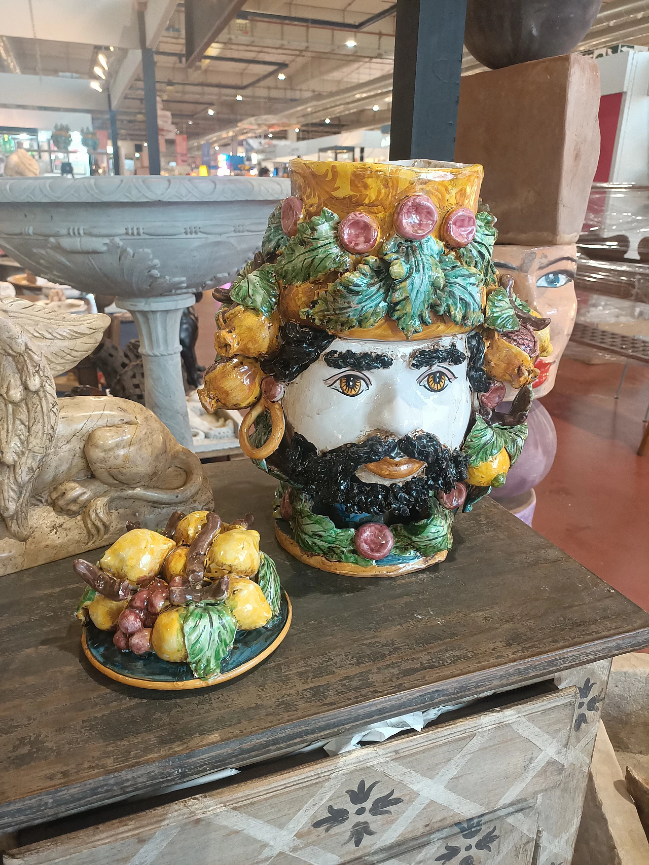 Coppia di vasi Teste di Moro con coperchio in ceramica di Caltagirone 4