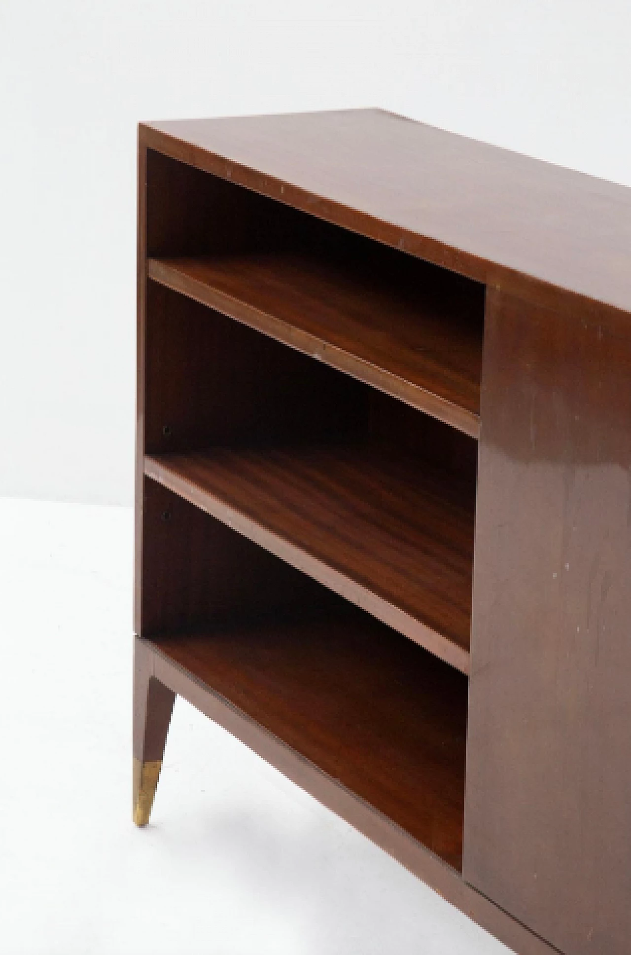 Wood and brass bookcase attributed to Gio Ponti, 1950s 4