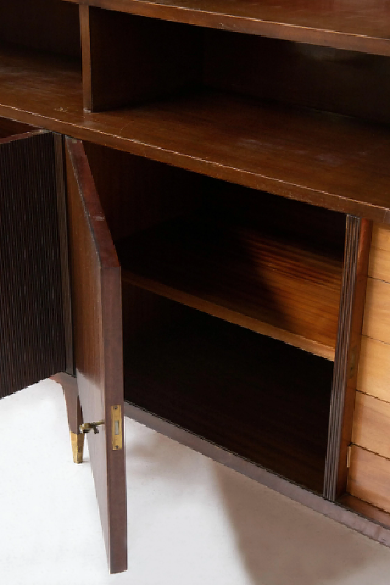 Sideboard attributed to Gio Ponti for Dassi Mobili Moderni, 1950s 10