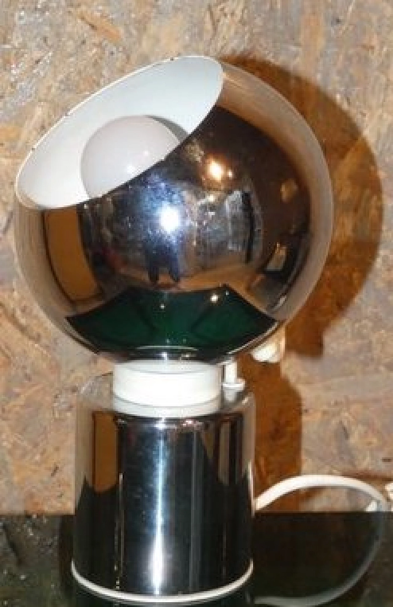 Lampada da tavolo in acciaio cromato di G. Reggiani per Reggiani, anni '70 13