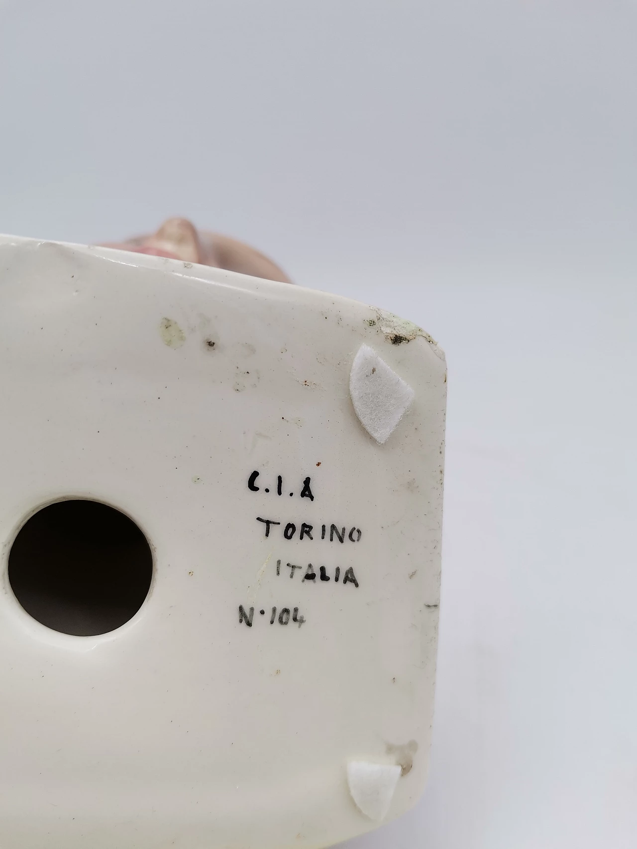 Testa di donna sarda in ceramica di C.I.A. Torino, anni '30 3