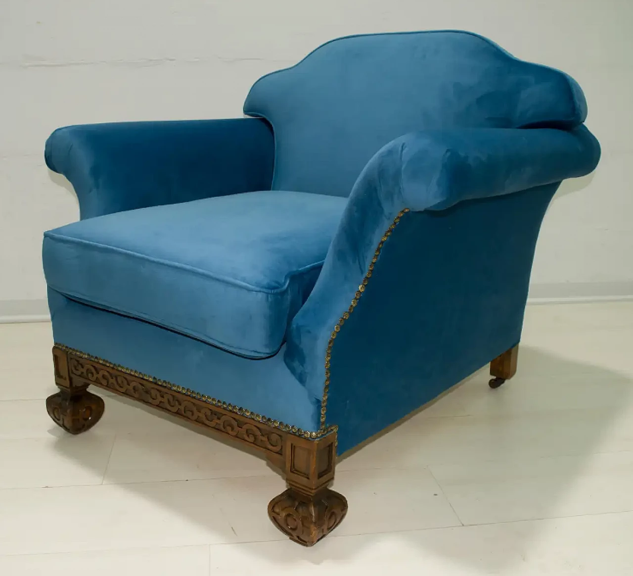 Coppia di poltrone in rovere e velluto blu, fine '800 7
