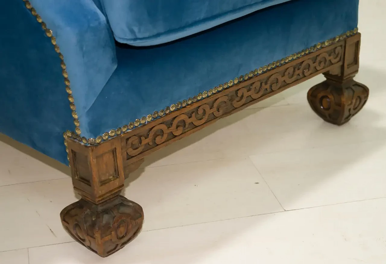 Coppia di poltrone in rovere e velluto blu, fine '800 11