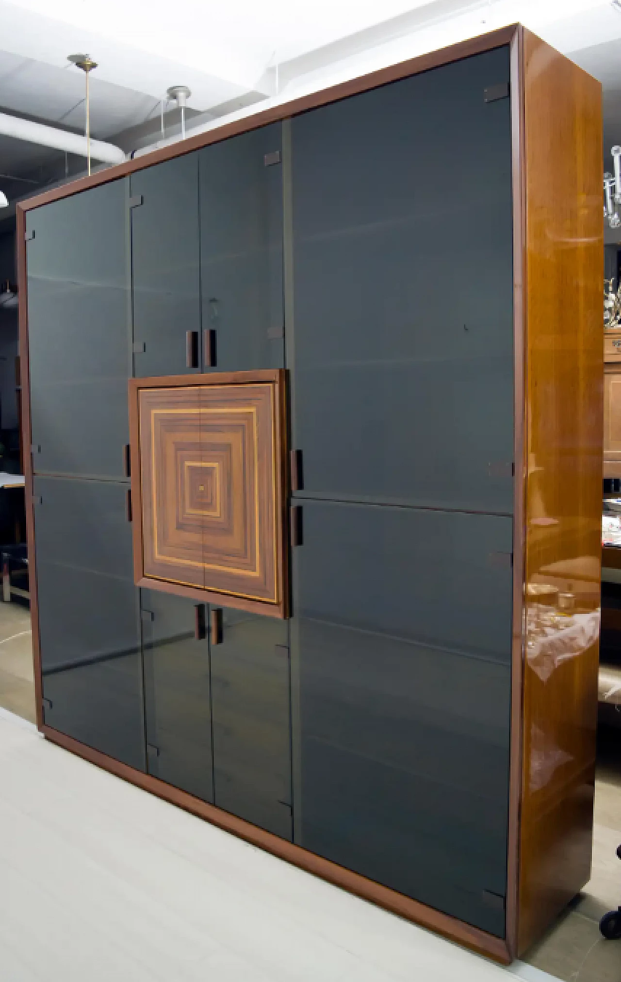 Paganini bar cabinet in inlaid wood by Luciano Frigerio, 1970s 12