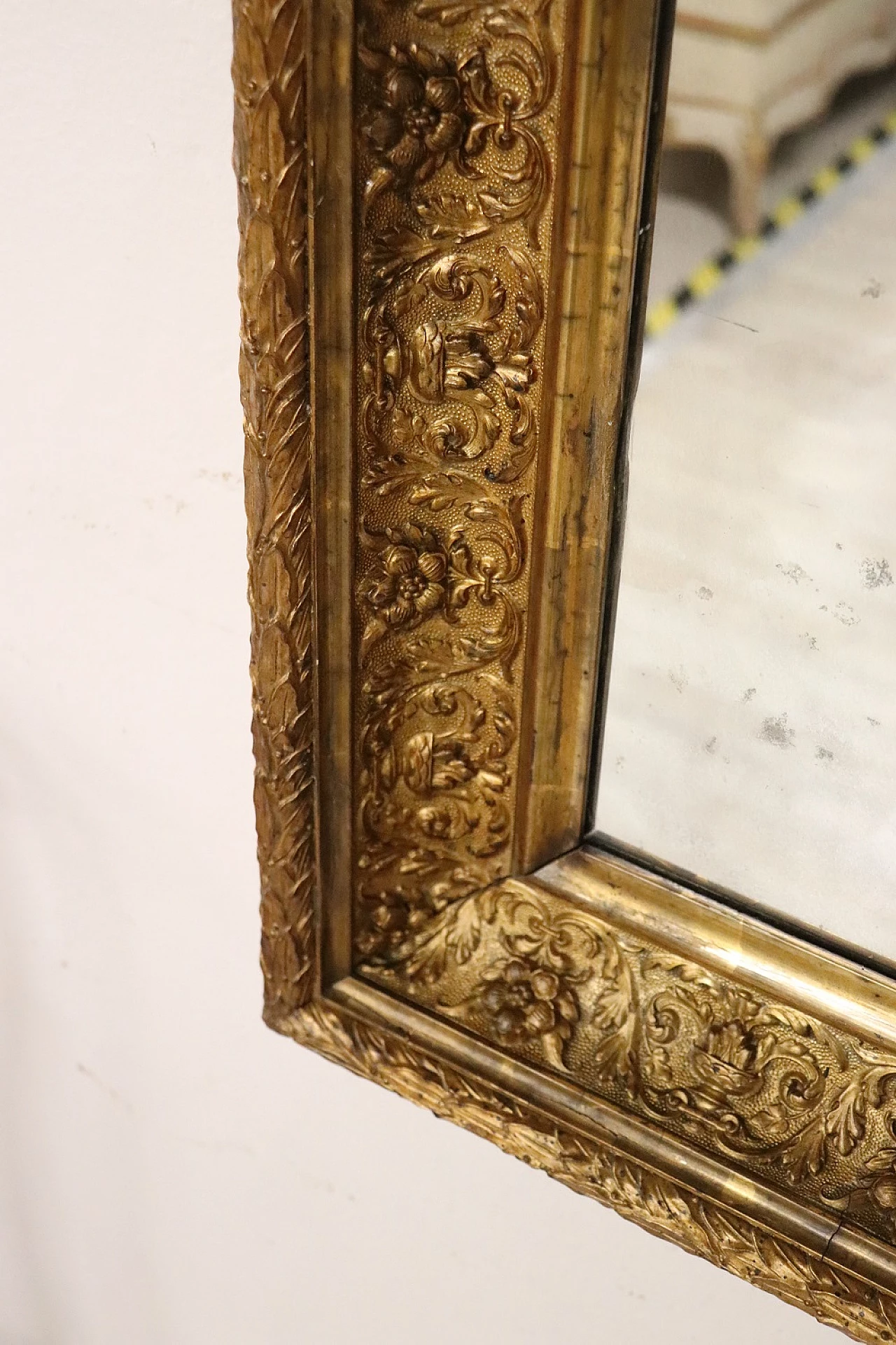 Specchio da parete Art Nouveau in legno dorato, inizio '900 9