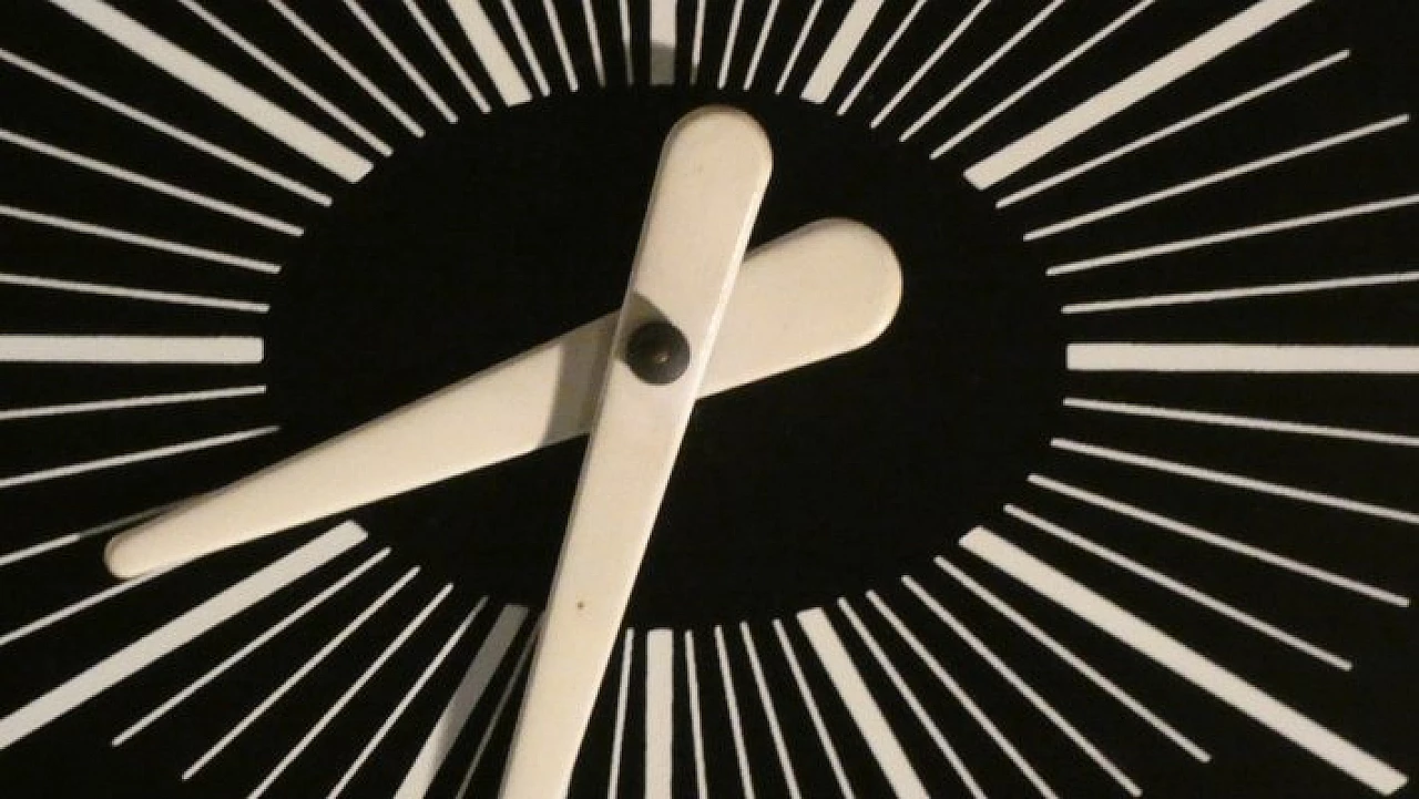 Lacquered wood, plexiglass and metal pendulum clock, 1970s 16