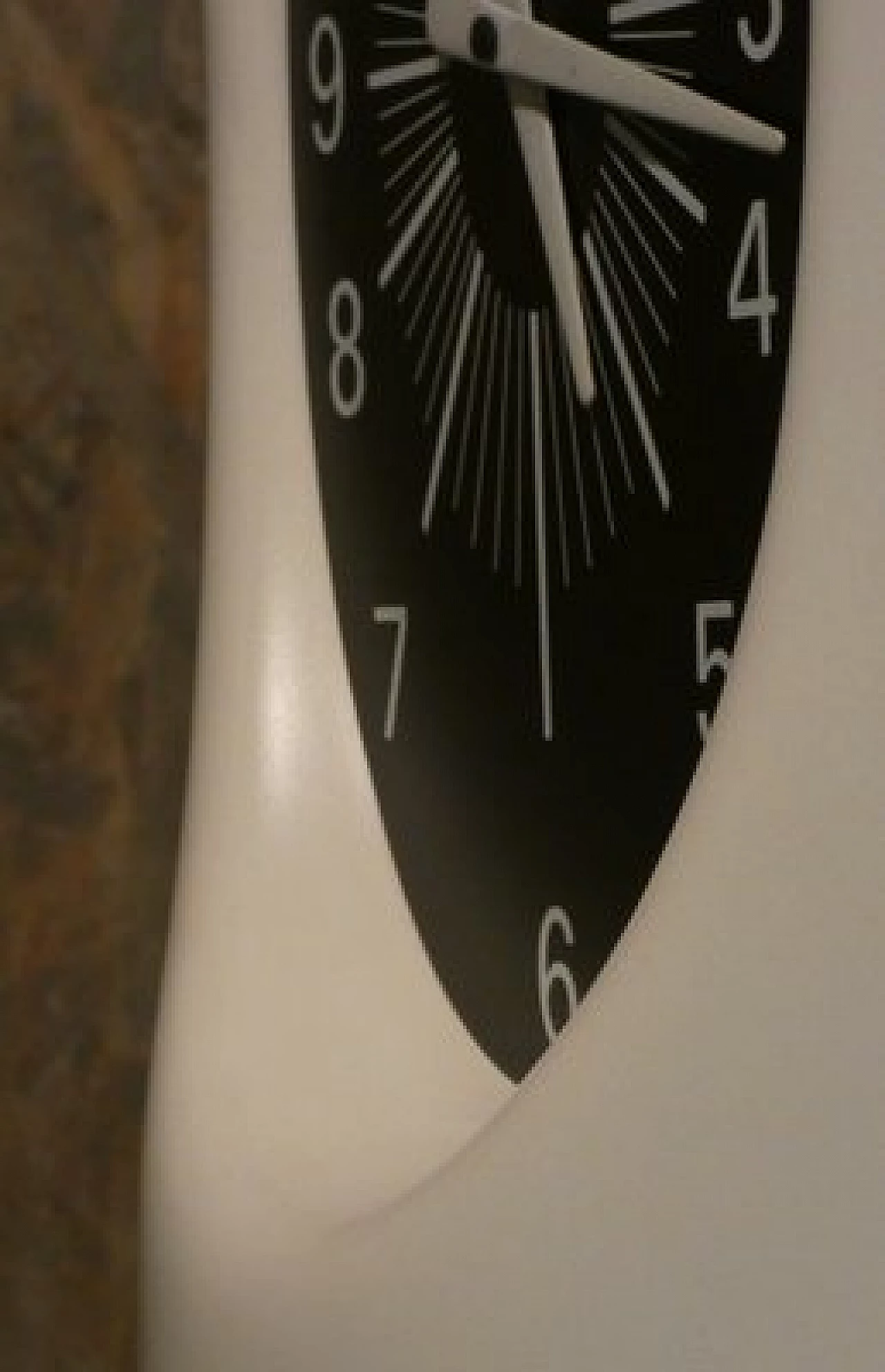 Lacquered wood, plexiglass and metal pendulum clock, 1970s 26