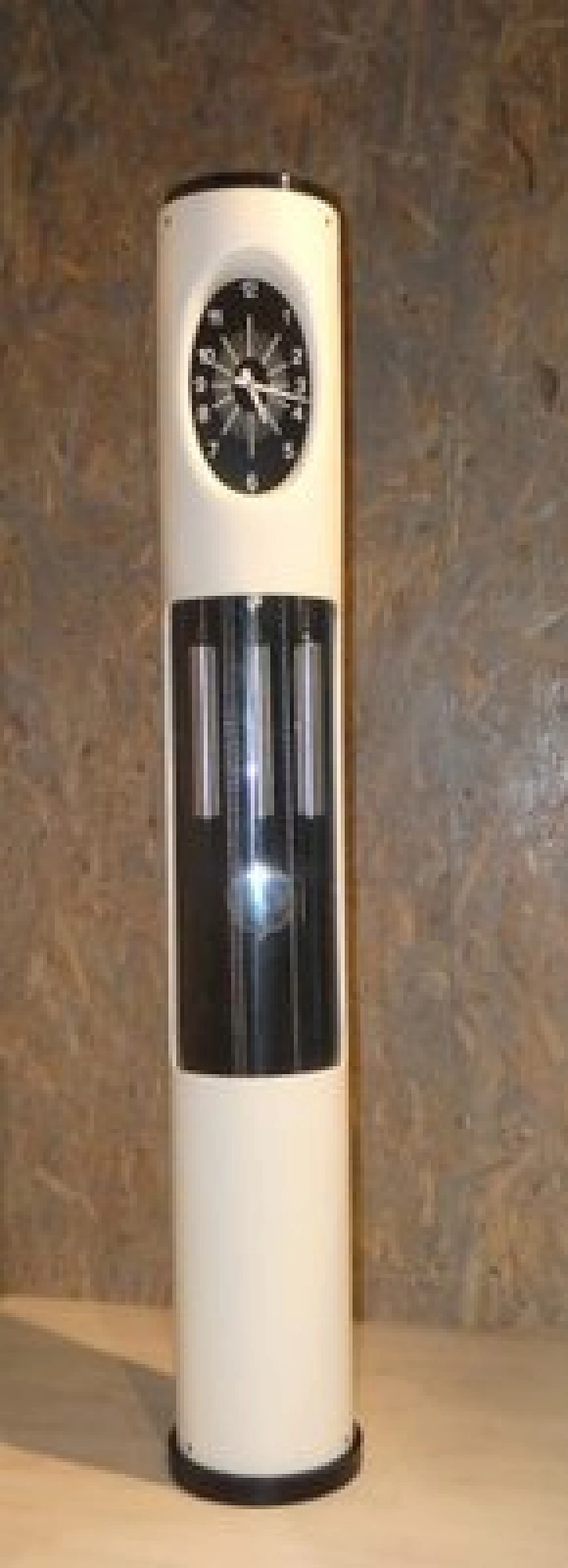 Lacquered wood, plexiglass and metal pendulum clock, 1970s 32