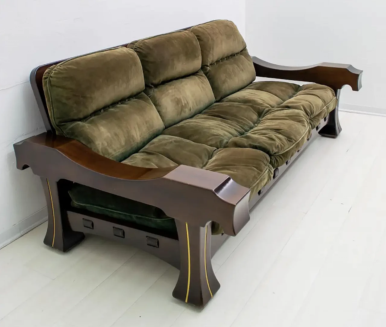 Ussaro wood and suede sofa by Luciano Frigerio, 1970s 2