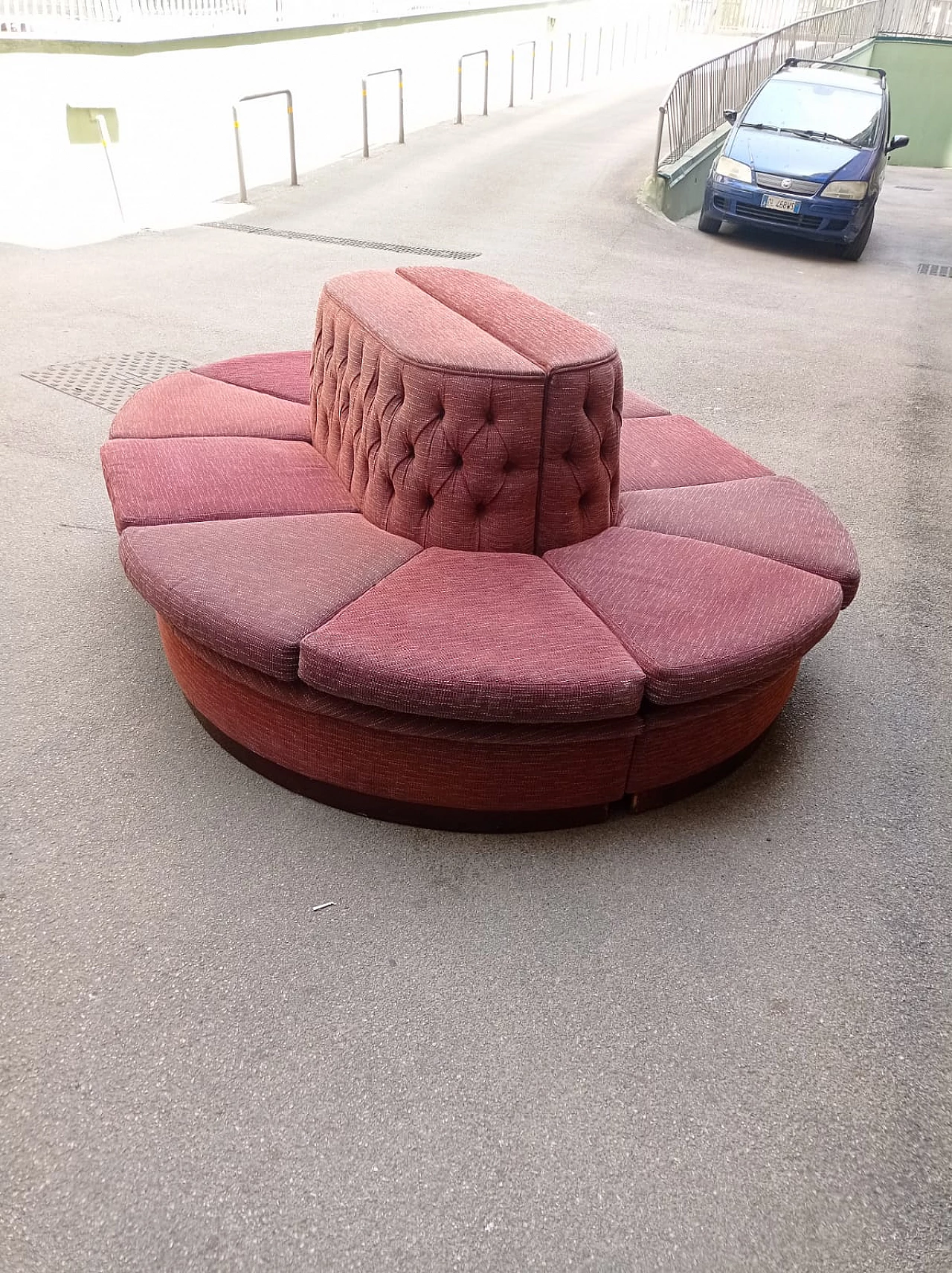 Pink fabric oval sectional center sofa, 1970s 1