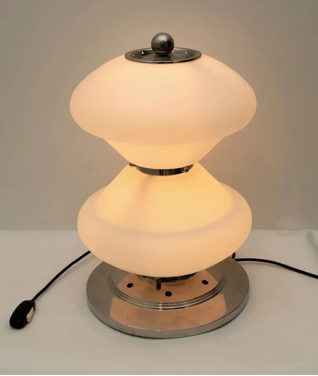 Murano opaline glass and chrome table lamp by Mazzega, 1960s 2