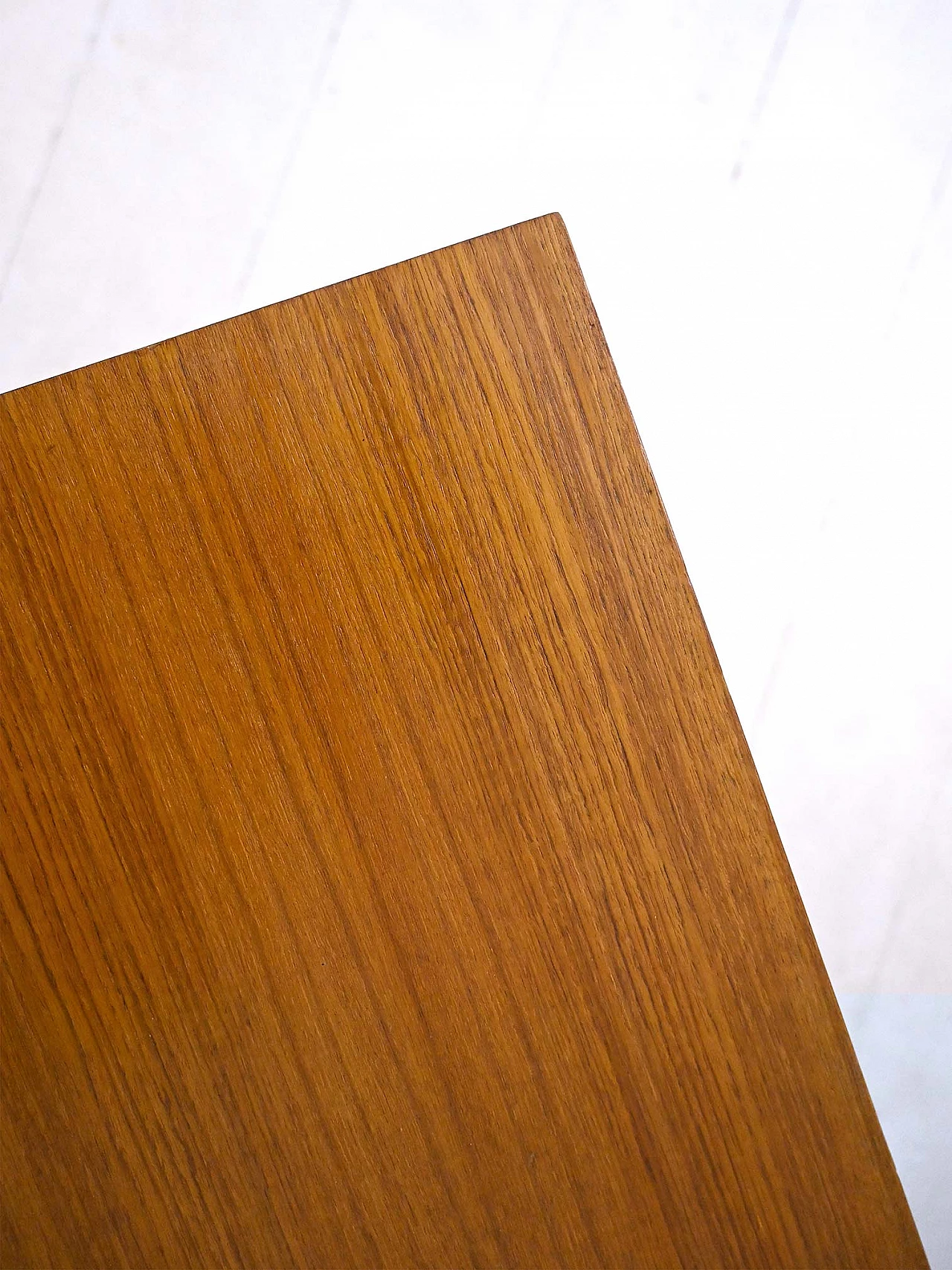 Scrivania svedese in teak con cassetti e scaffalatura, anni '60 7