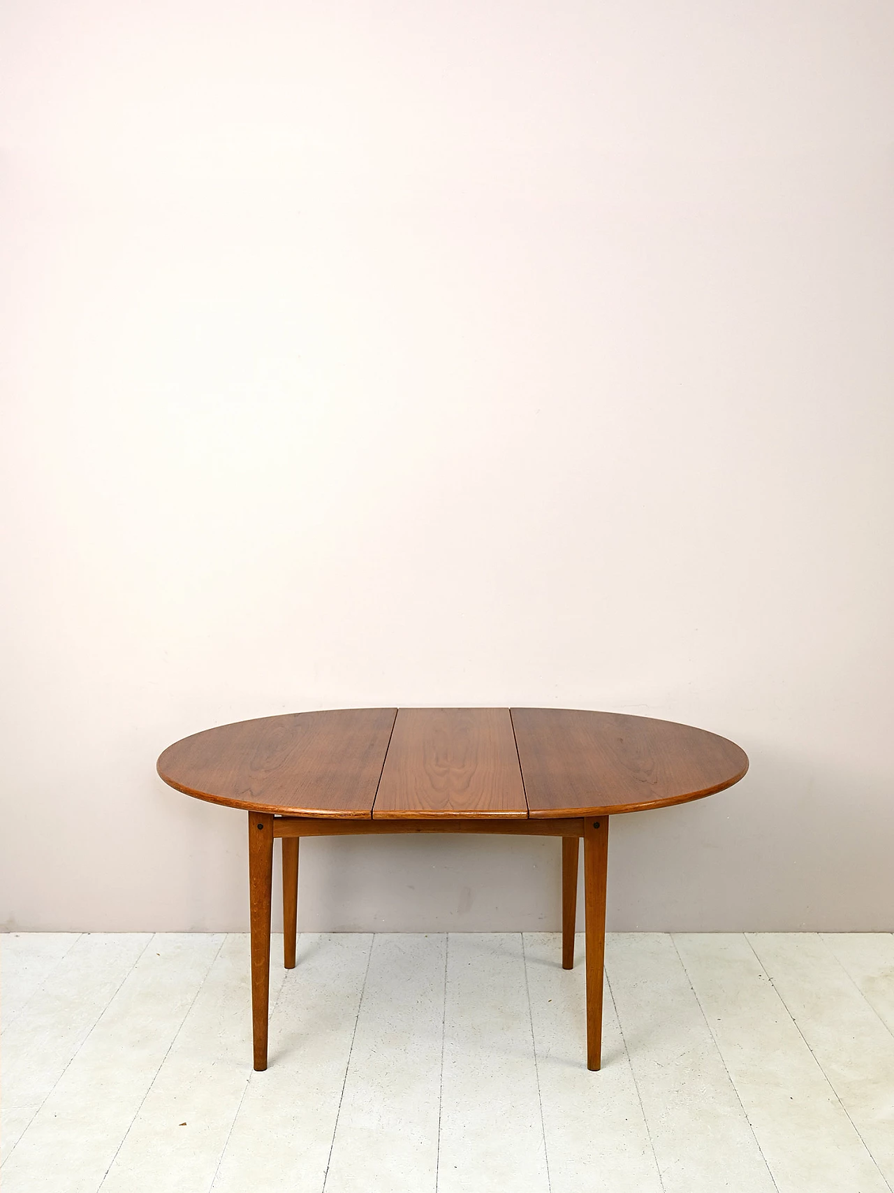 Round teak table with two extensions, 1960s 3