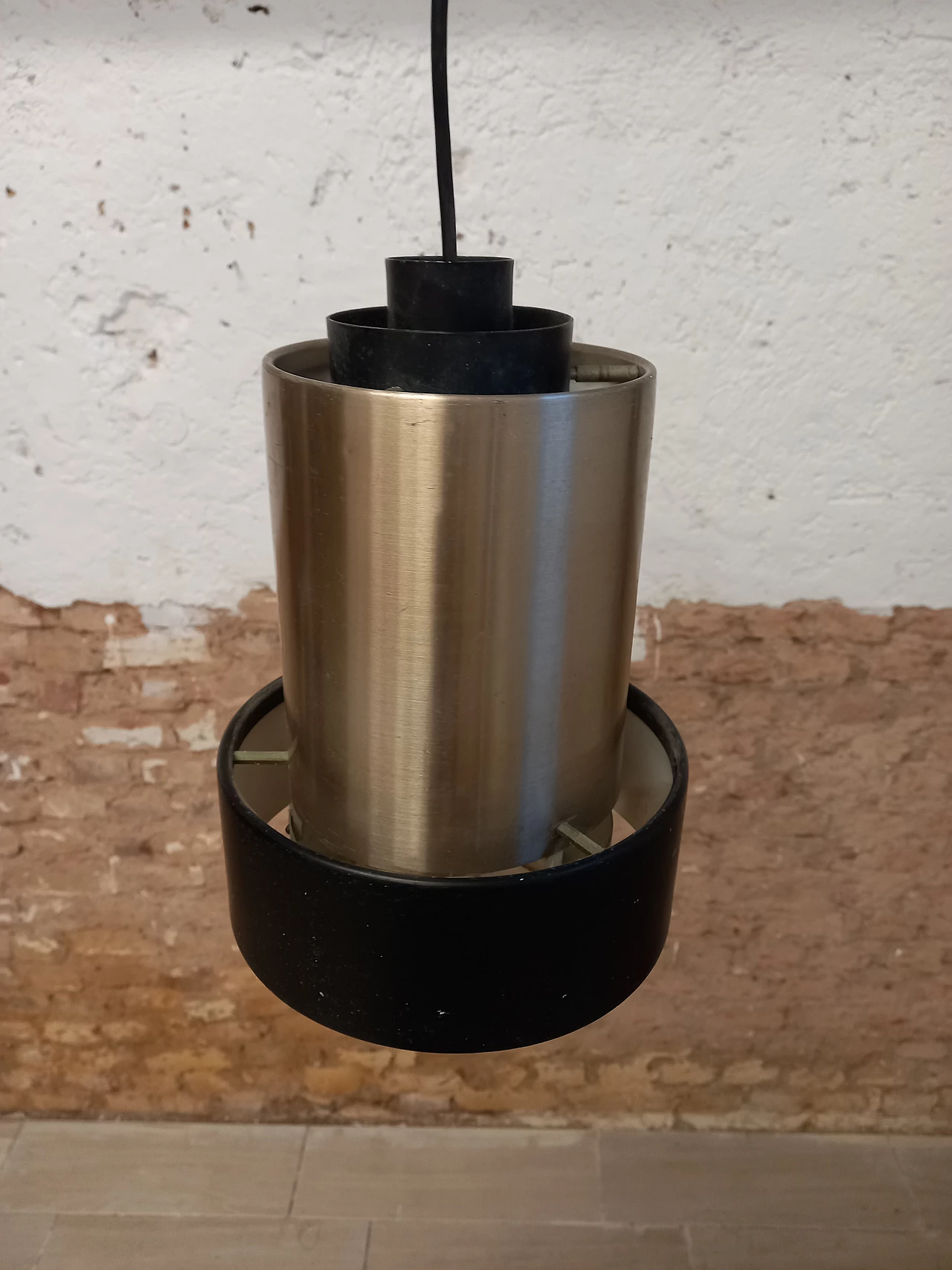 Metal hanging lamp attributed to Stilnovo, 1960s 5