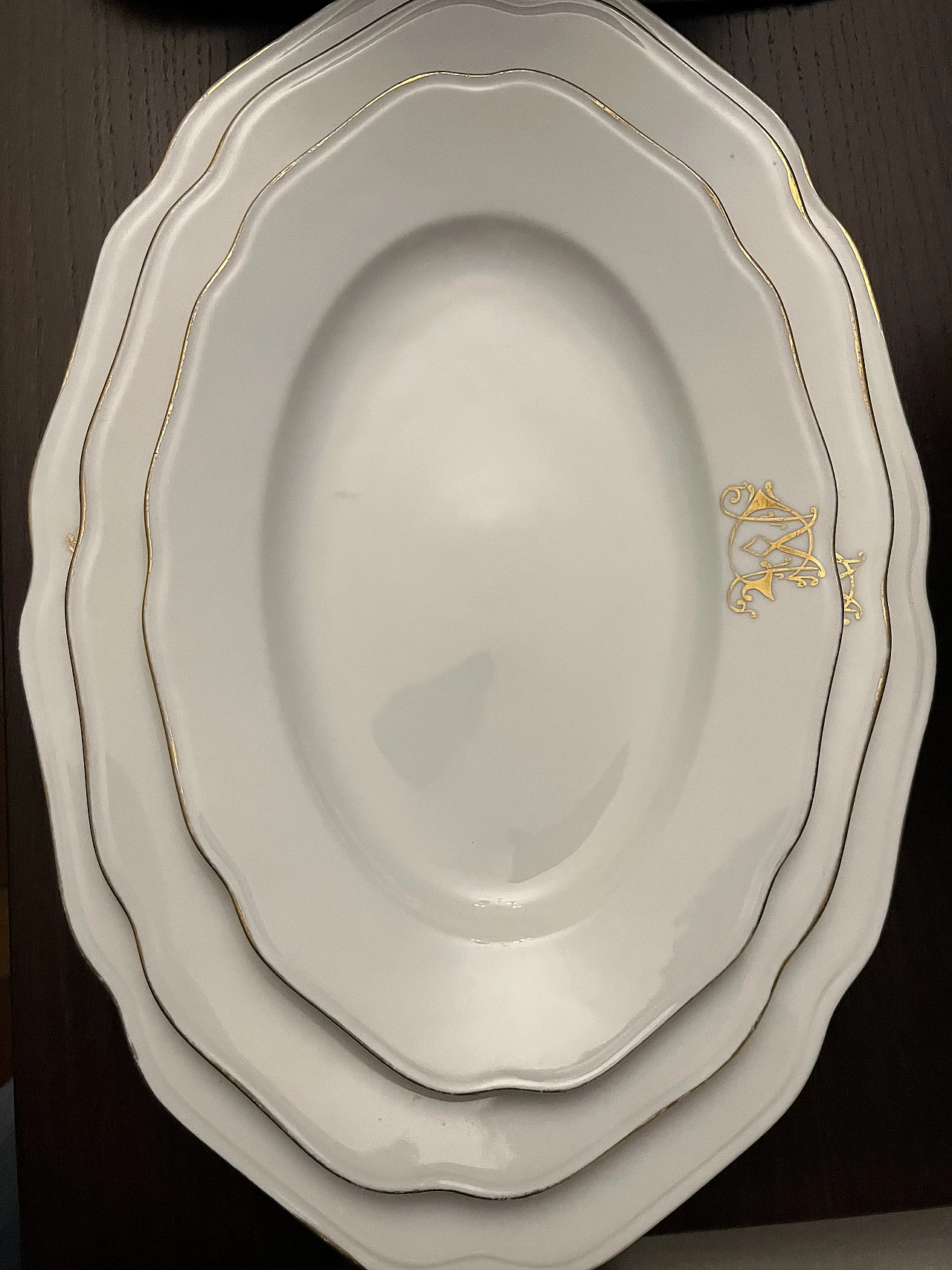 Servizio da tavola in porcellana con dettagli in oro 24 carati, inizio '900 18