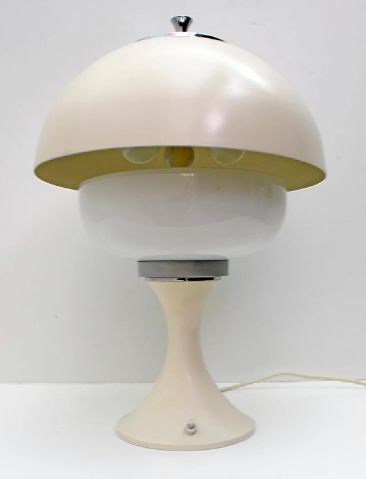 Aluminum table lamp attributed to Gaetano Sciolari, 1960s 10