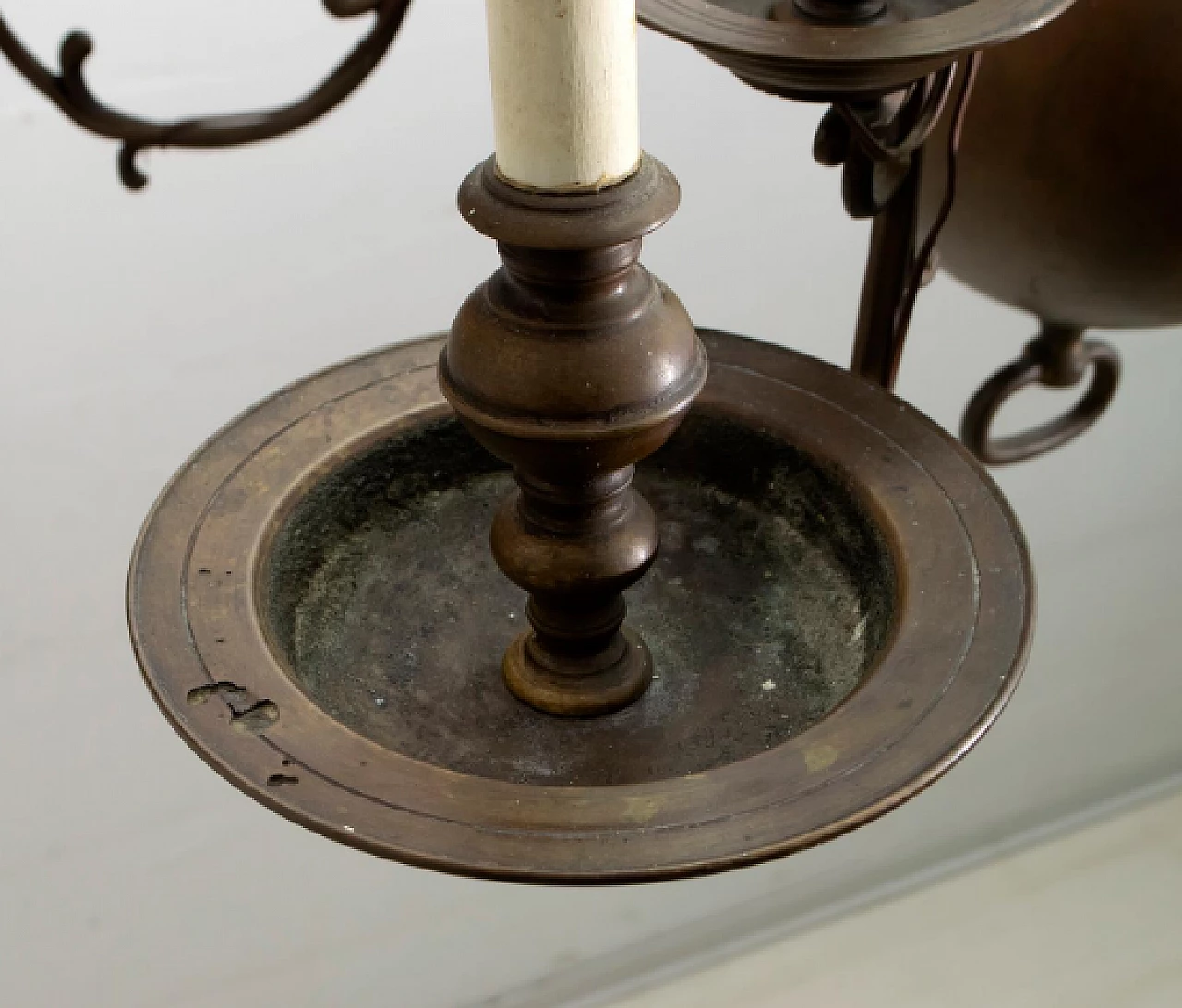 Baroque bronze chandelier, 18th century 16