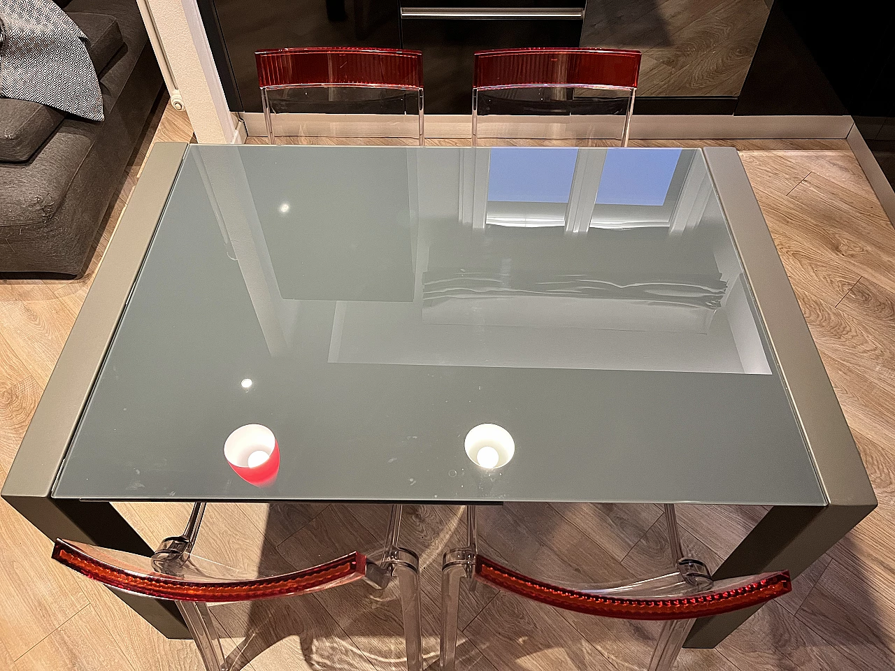 Phoenix extending table in tempered glass and steel, 2000s 2
