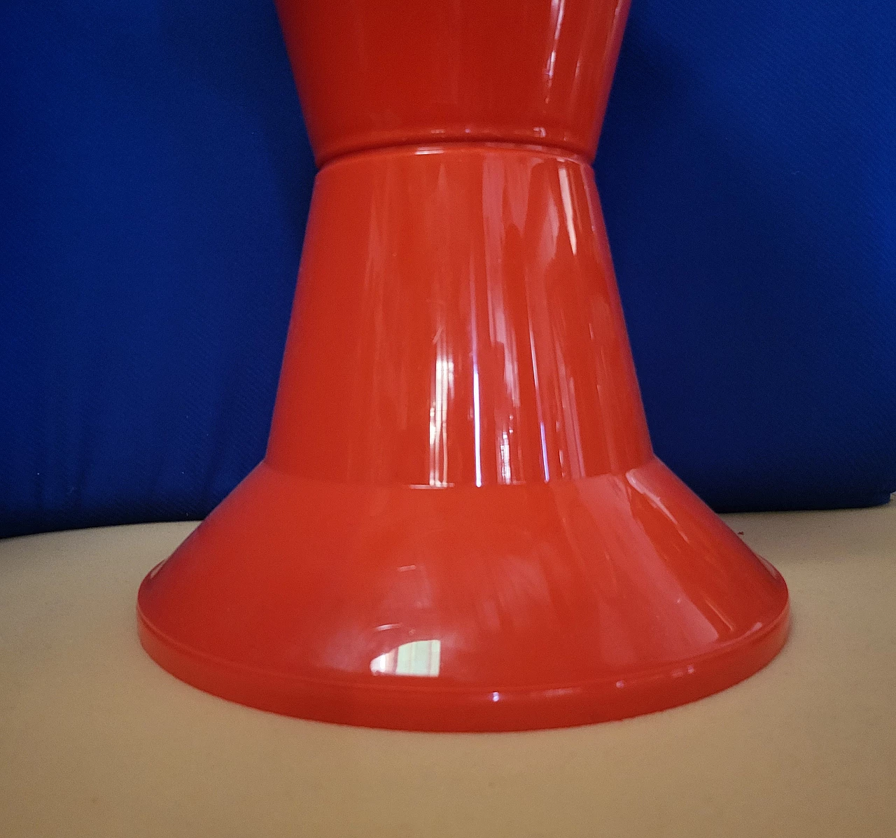 4 Sgabelli Diablo in plastica arancione di Giganplast, anni '70 4