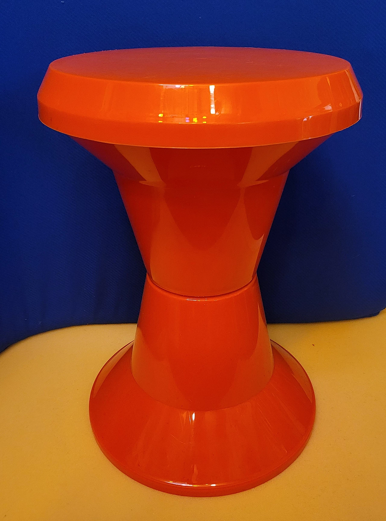 4 Orange plastic Diablo stools by Giganplast, 1970s 6