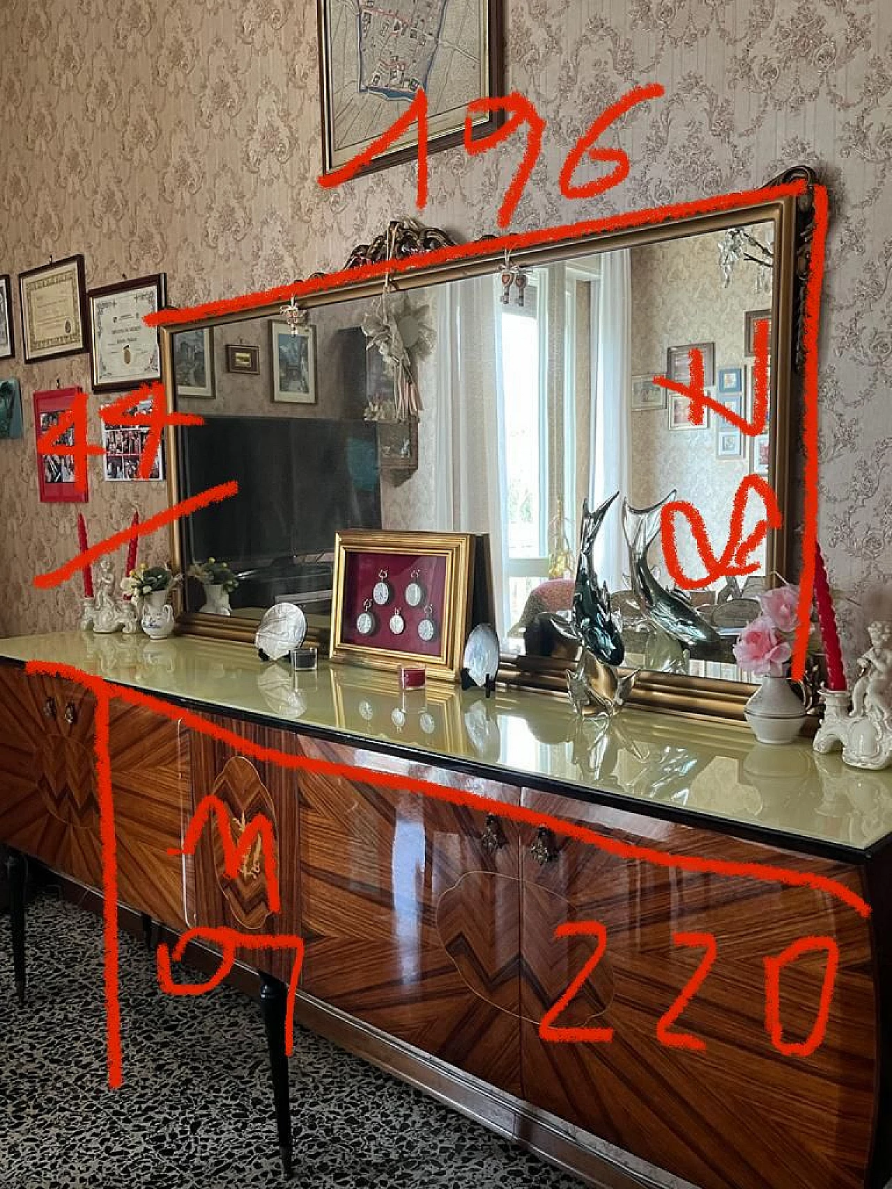 Credenza in legno con piano in vetro marmorizzato, anni '60 4