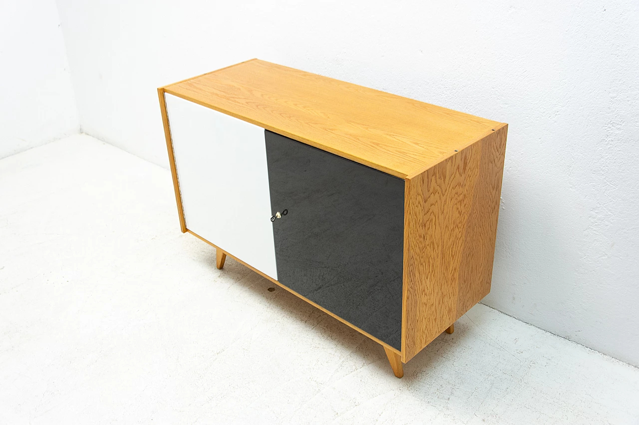 U-450 sideboard by Jiri Jiroutek for Interier Praha, 1960s 3