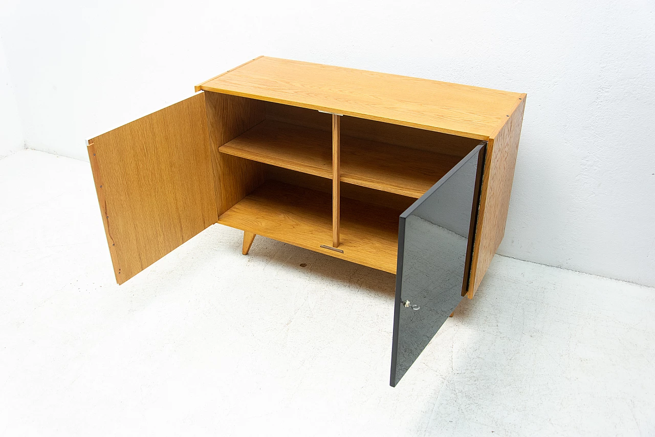 U-450 sideboard by Jiri Jiroutek for Interier Praha, 1960s 8