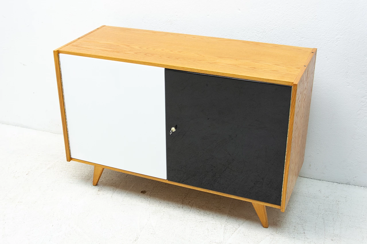 U-450 sideboard by Jiri Jiroutek for Interier Praha, 1960s 15