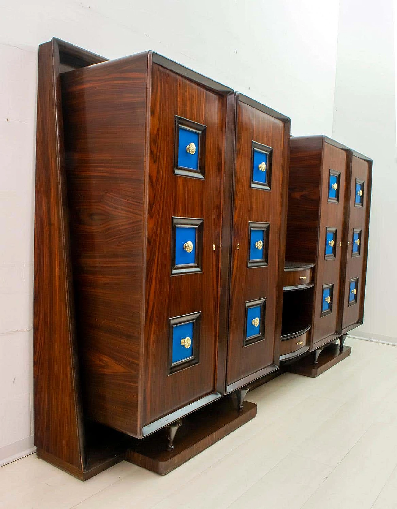 Walnut bar cabinet by Guglielmo Ulrich for Arredamenti Casa, 1940s 2