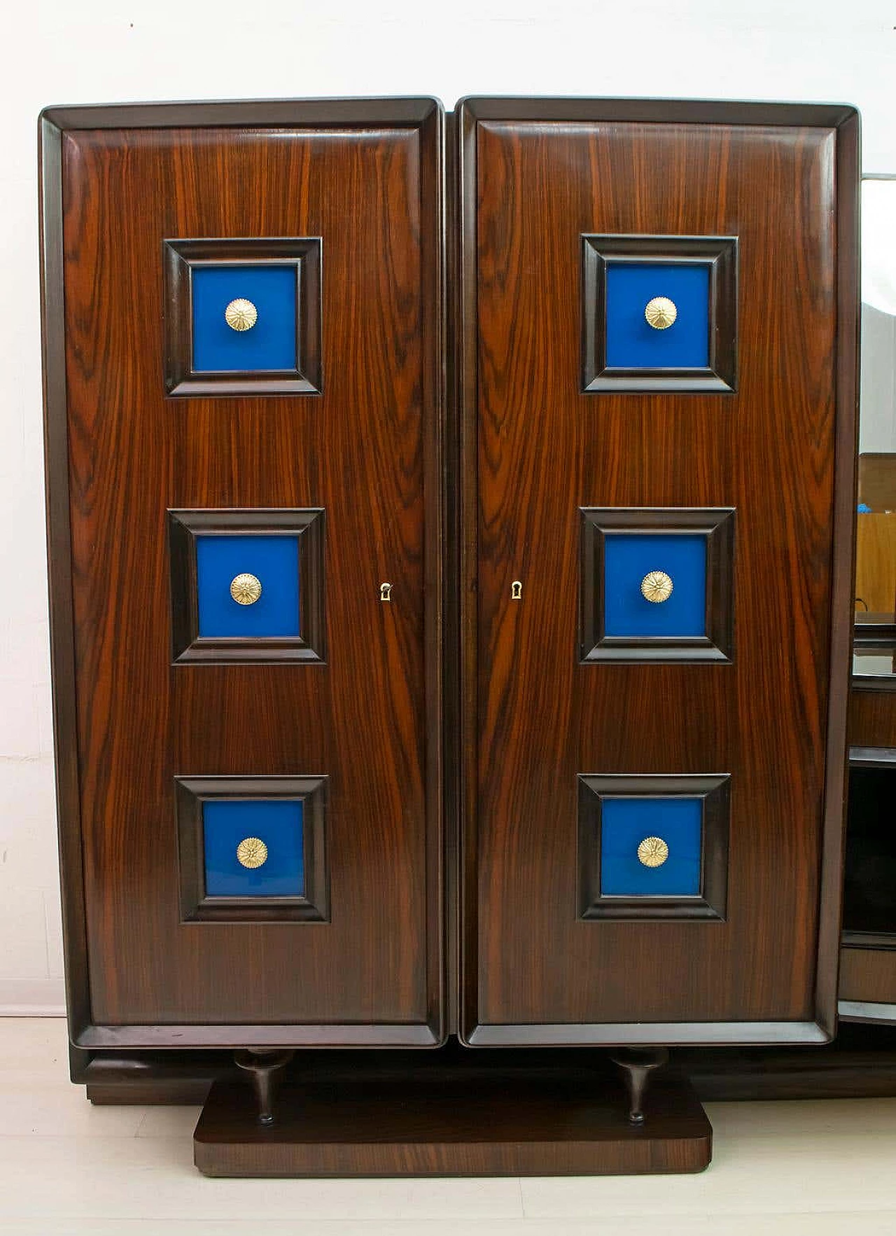 Walnut bar cabinet by Guglielmo Ulrich for Arredamenti Casa, 1940s 7