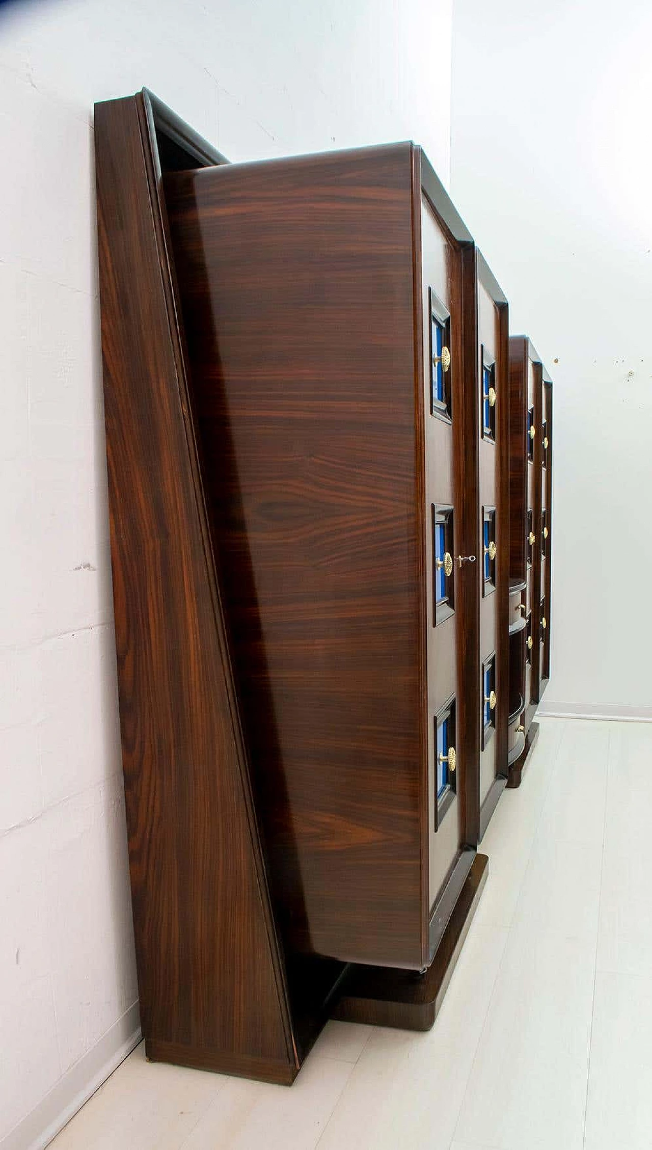 Walnut bar cabinet by Guglielmo Ulrich for Arredamenti Casa, 1940s 9