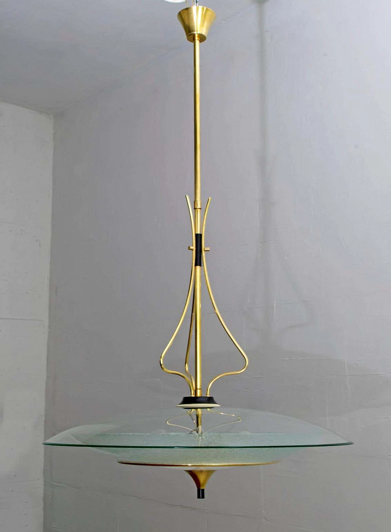Round glass and brass chandelier by Pietro Chiesa for Fontana Arte, 1940s 10