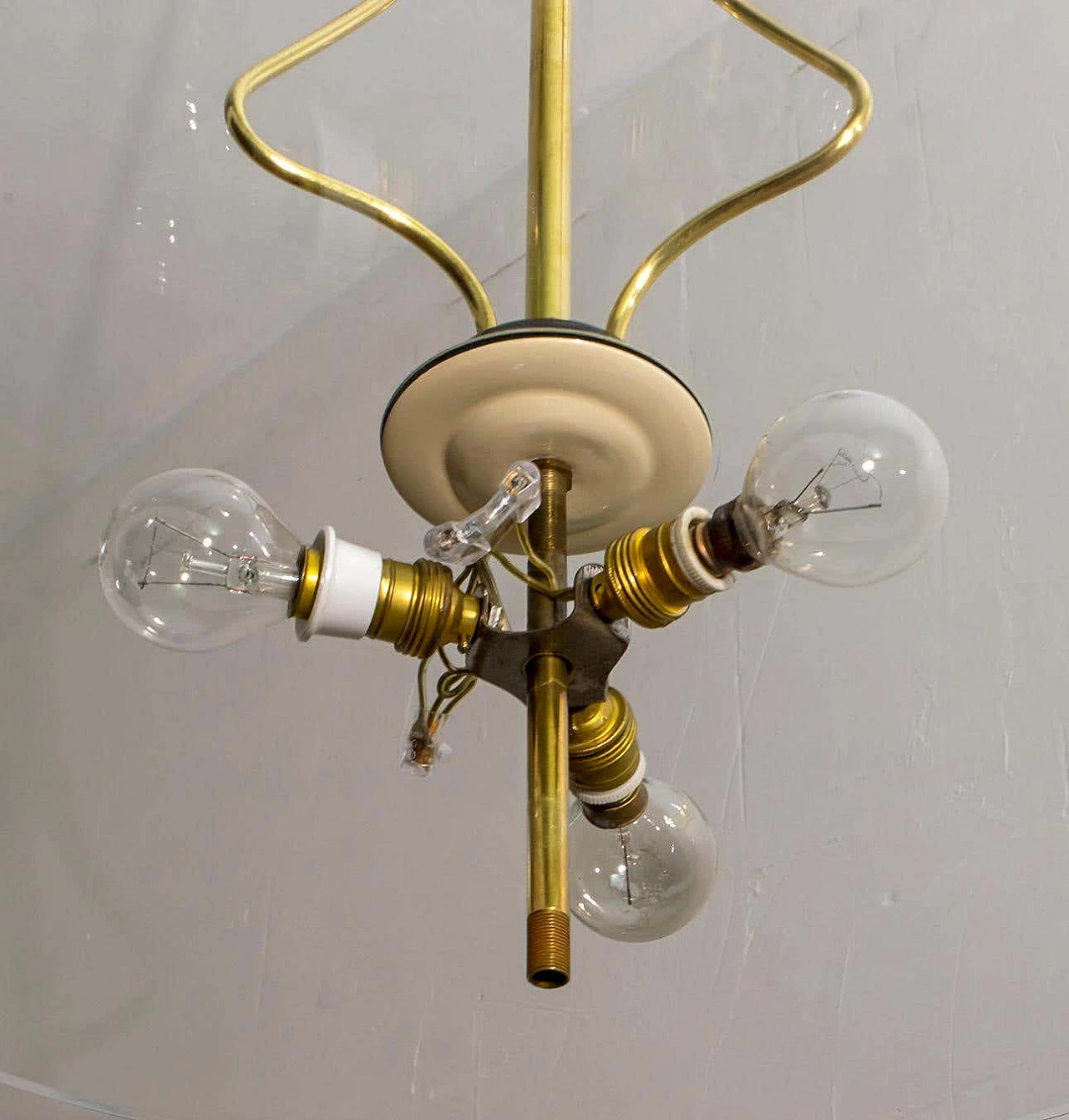 Round glass and brass chandelier by Pietro Chiesa for Fontana Arte, 1940s 14