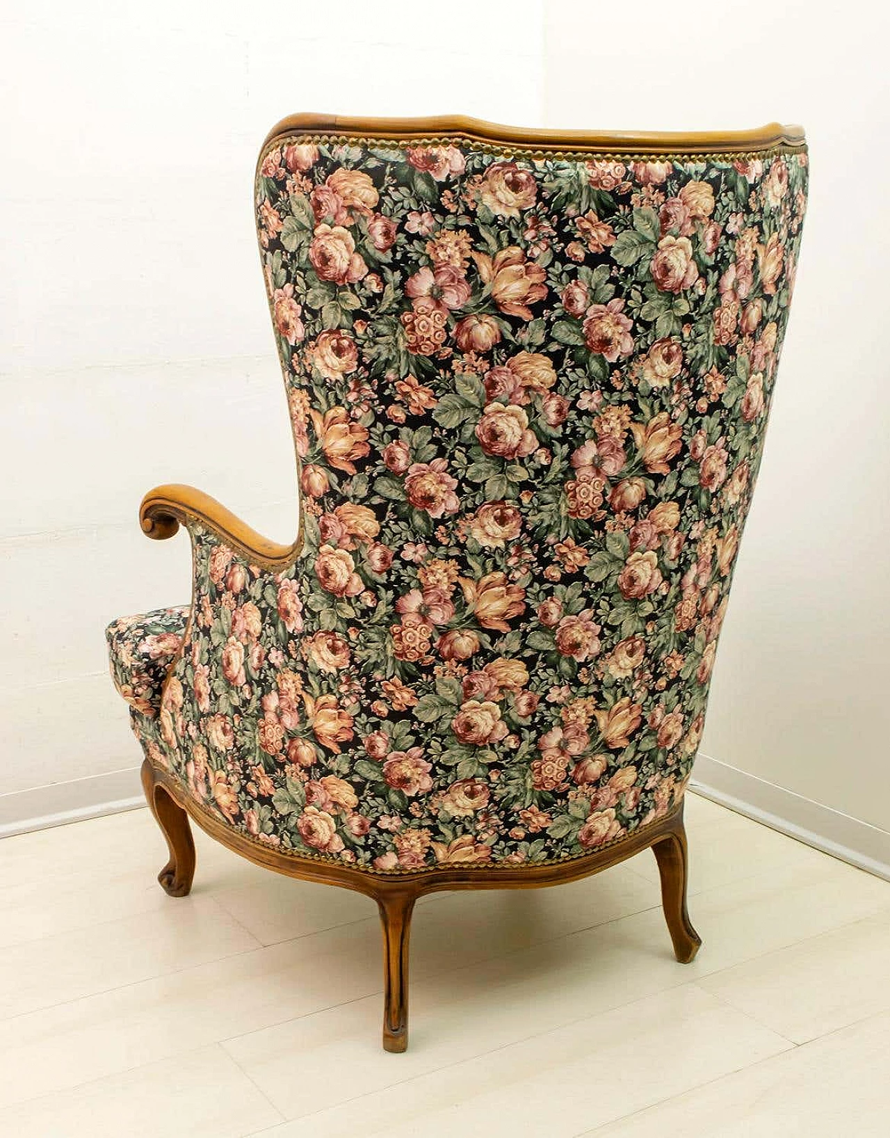 Chippendale-style walnut armchair with curved back, 1960s 5