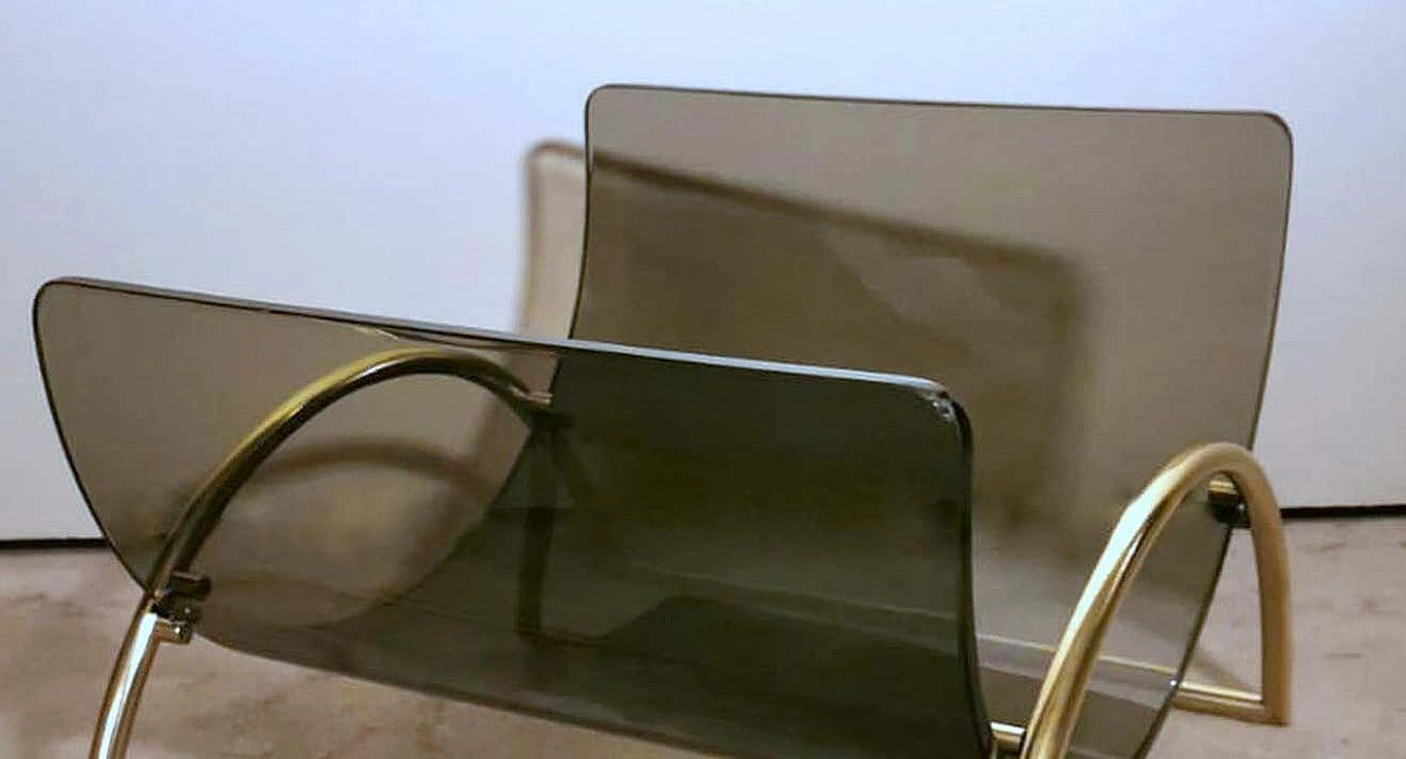 Smoked crystal and brass magazine rack attributed to Gallotti & Radice, 1970s 14
