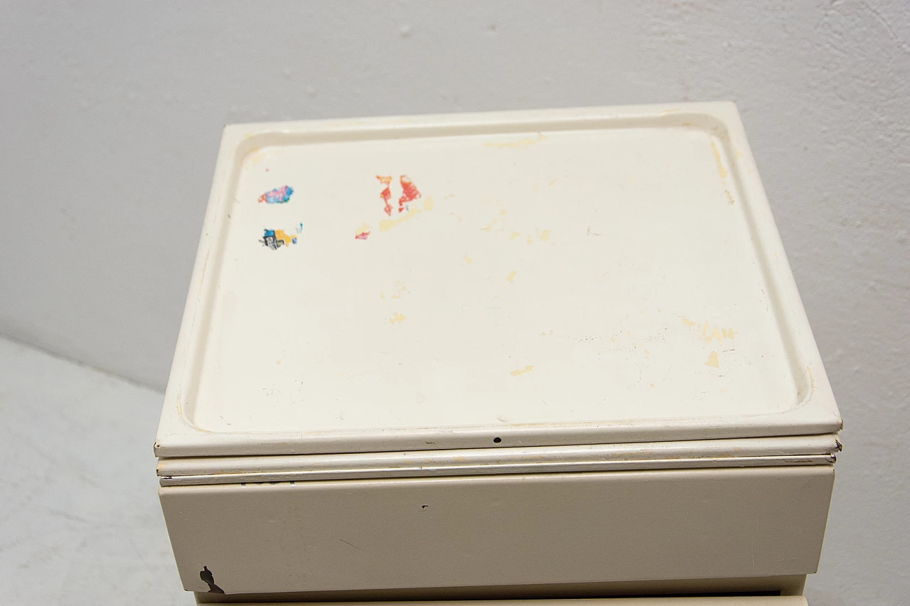 Coppia di comodini industriali in latta, anni '70 7