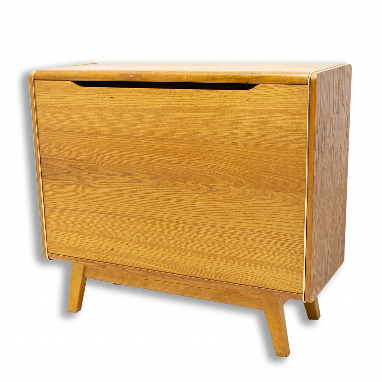 Mid-Century beechwood chest by Bohumil Landsman for Jitona, 1960s 1