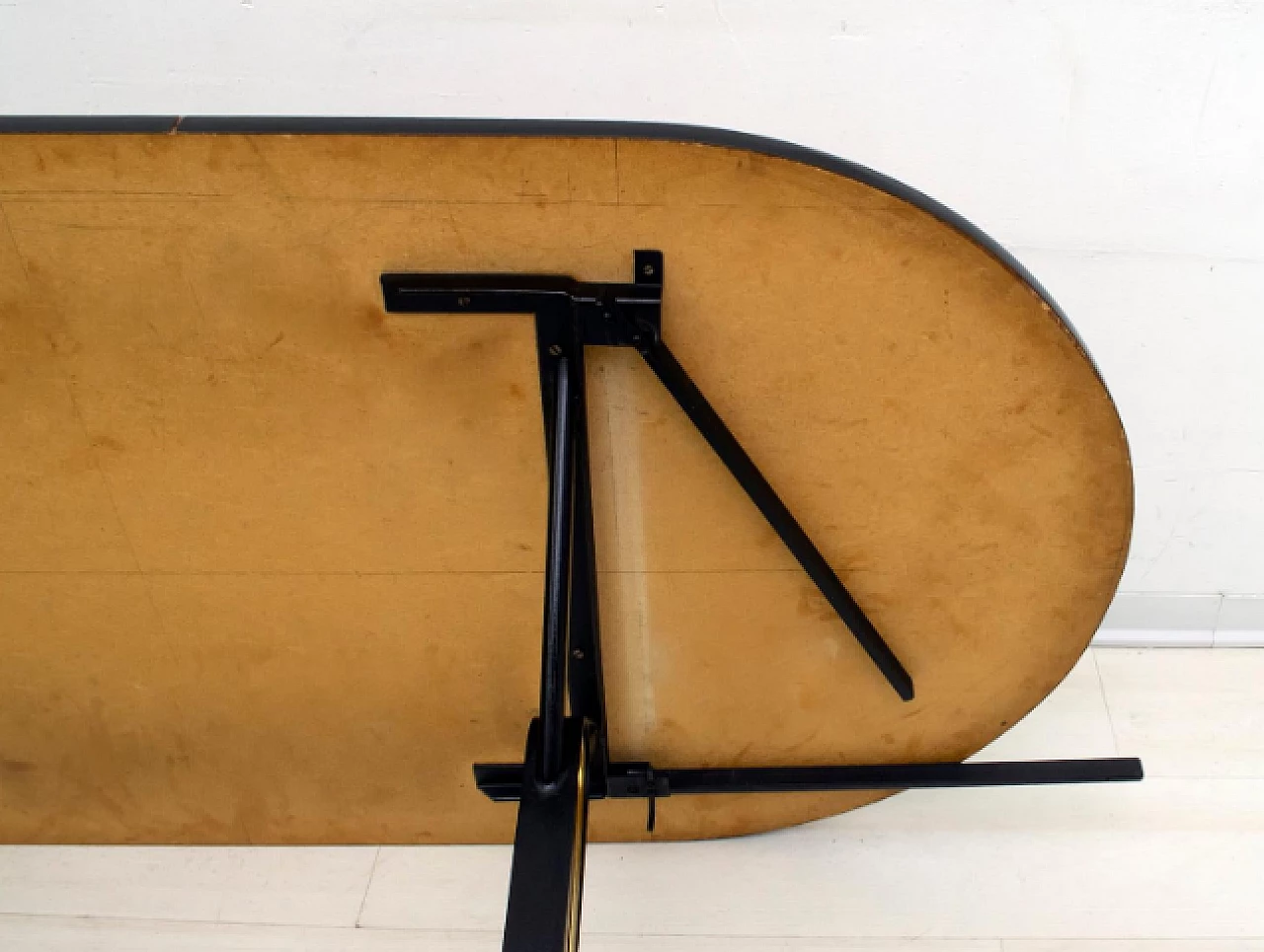 Oval table by Ignazio Gardella for Azucena, 1950s 10