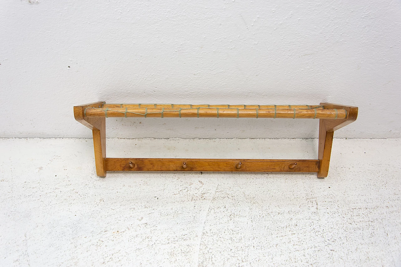 Appendiabiti da parete in faggio di Krásná Jizba, anni '60 11