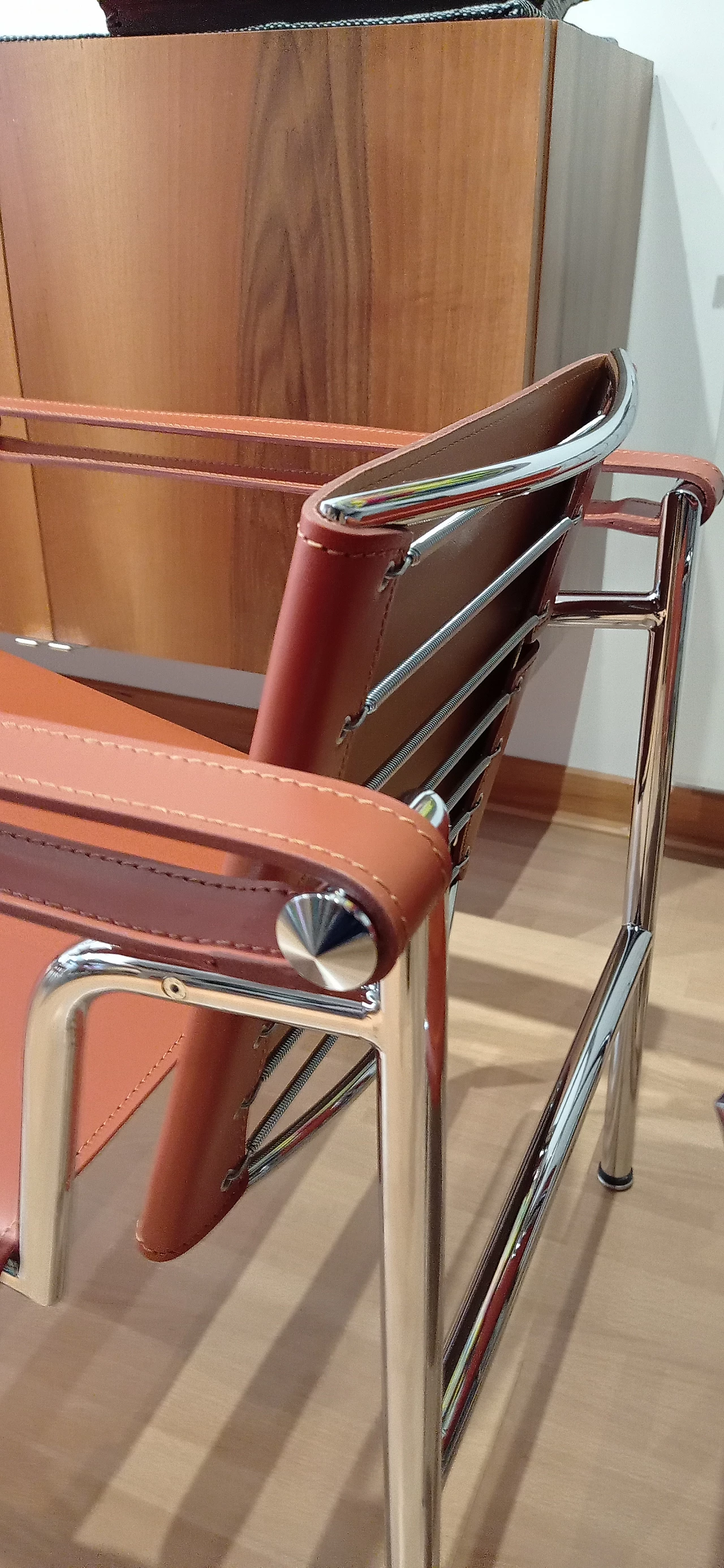 Pair of LC1 leather armchairs by Le Corbusier, P. Jeanneret and C. Perriand for Alivar, 1980s 59